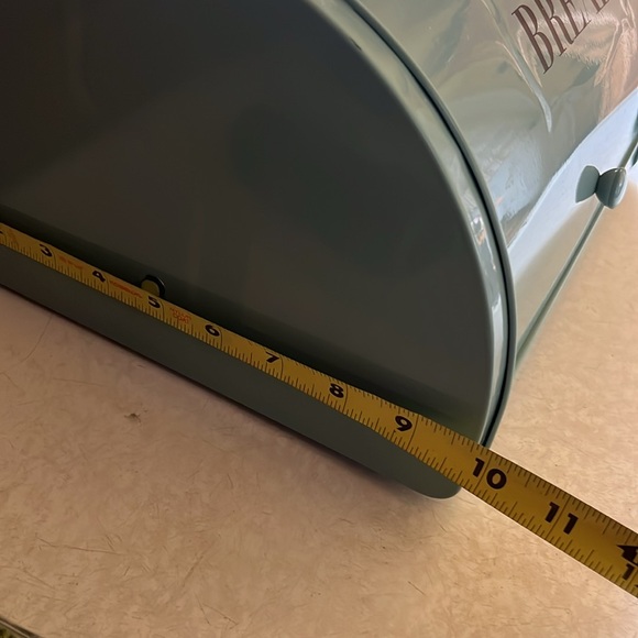 Metal Bread Box - Picture 4 of 6
